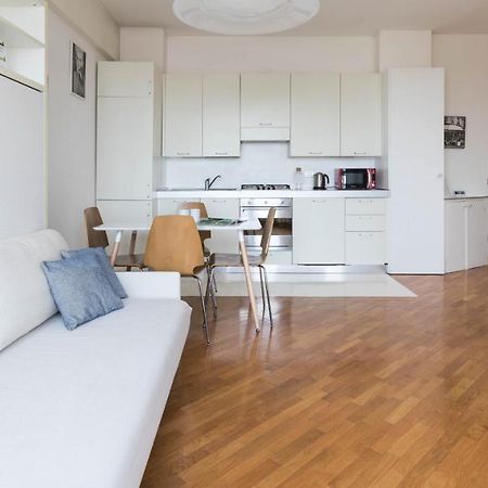 Italianway - Biancamano 2 Apartment Милано Екстериор снимка