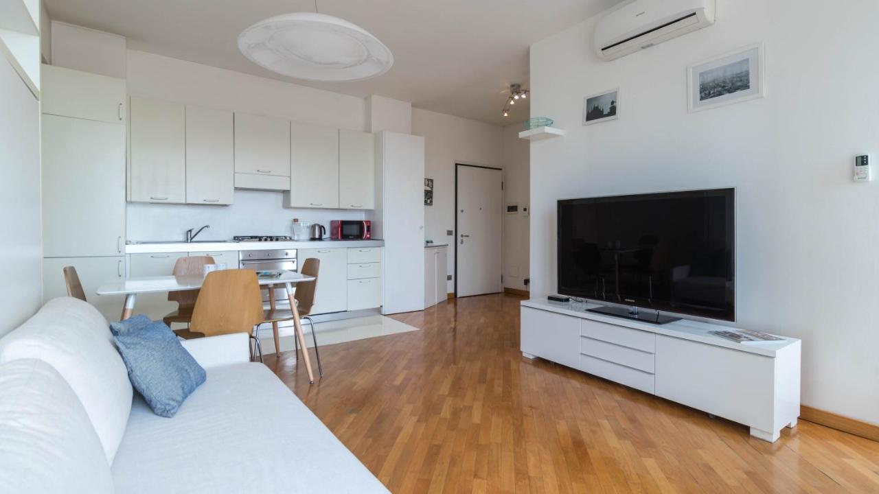 Italianway - Biancamano 2 Apartment Милано Екстериор снимка